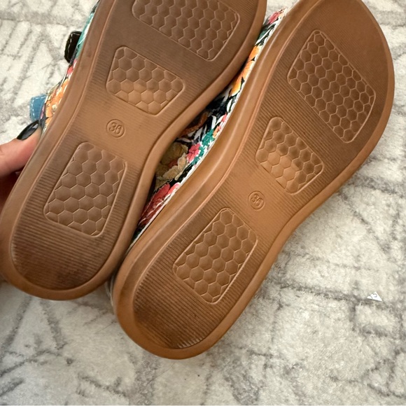 L’Artiste Dansaye Sandals Floral Genuine Leather Hook Loop Comfort Size 36 Boho - Picture 6 of 6